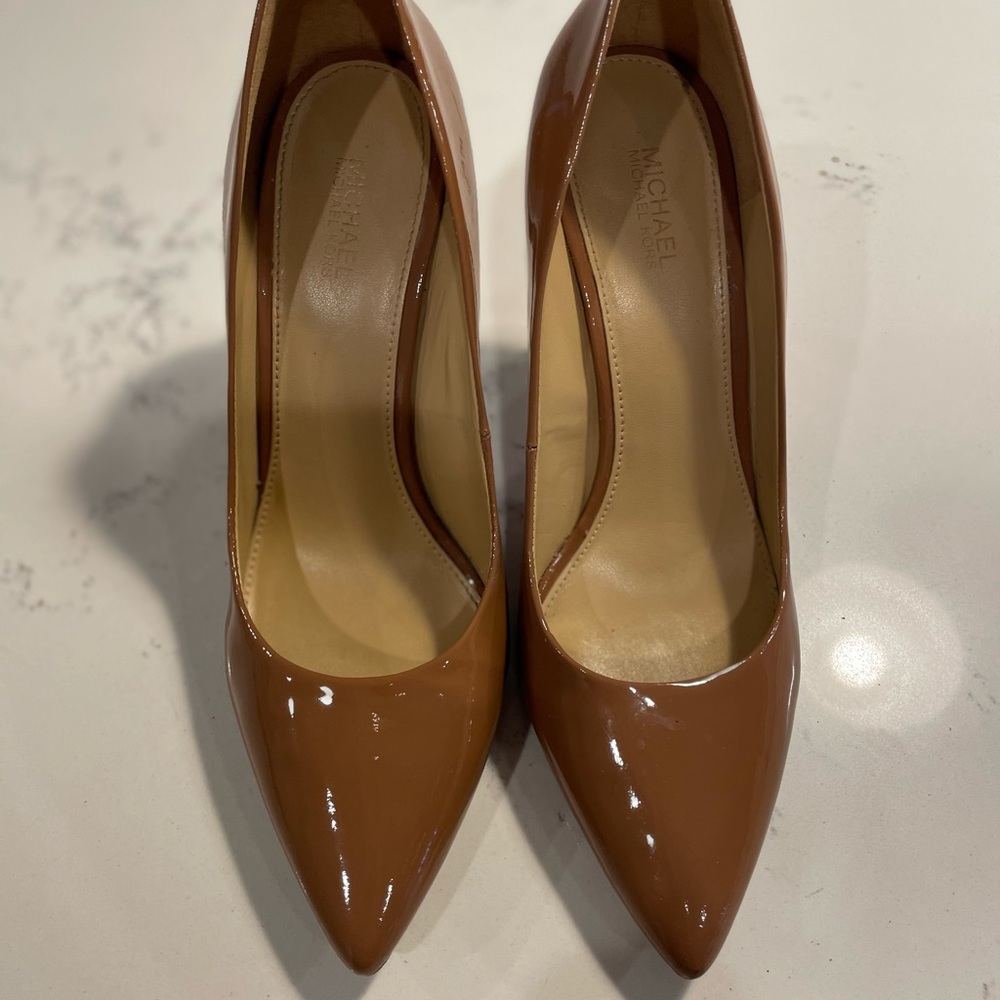 Michael Kors pointed toe pumps